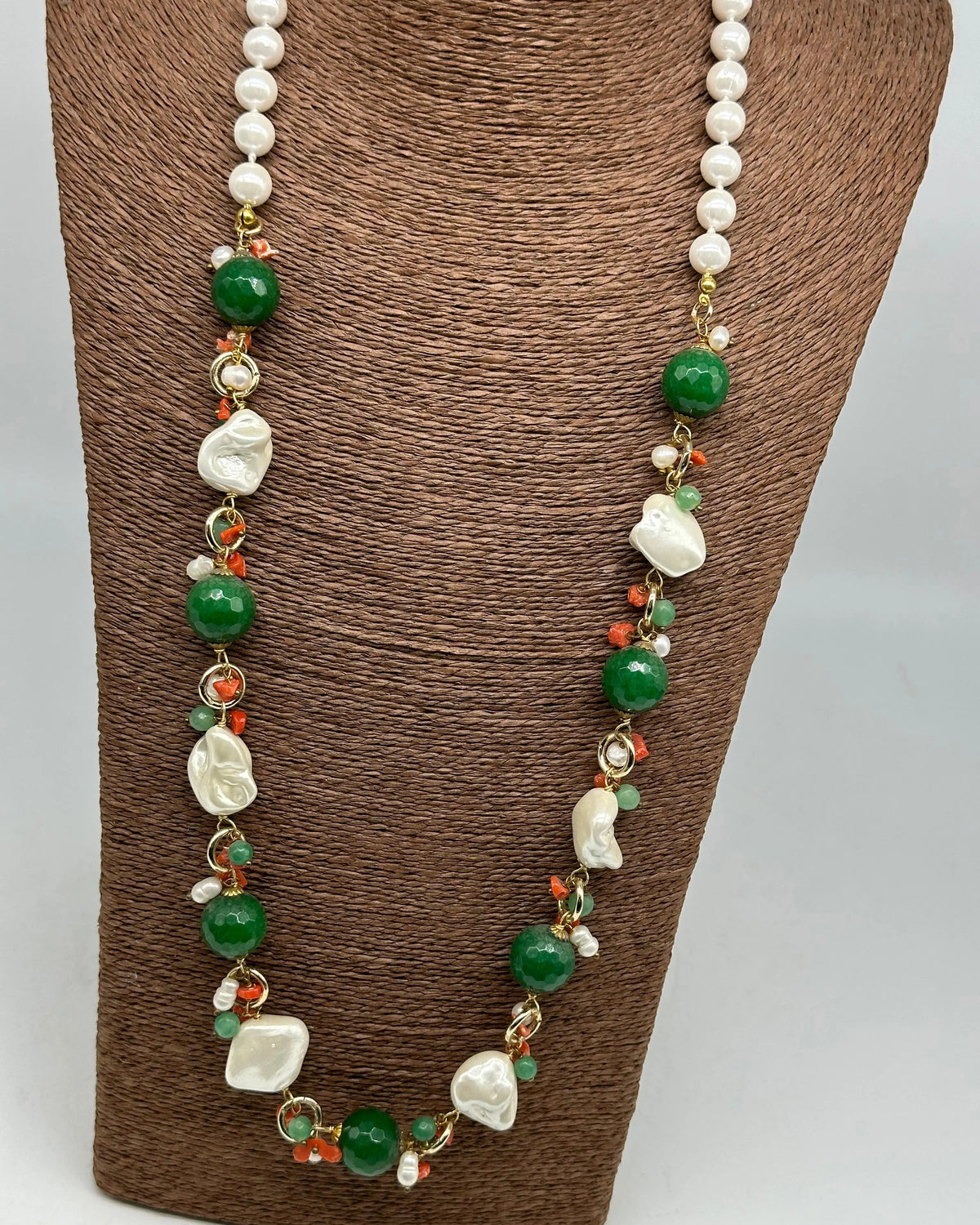 Collana Artigianale Pietre Verde, Corallo e Perle bianche DD CERAMICHE SICILIANE