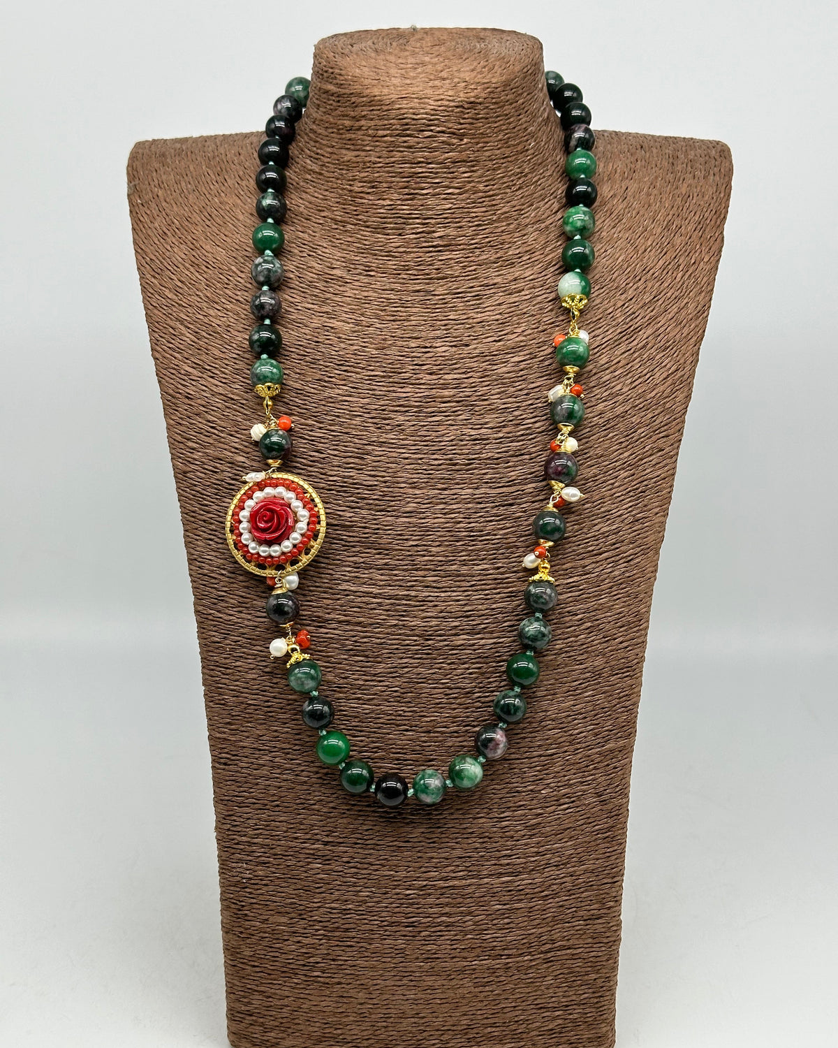 Collana Ceramica di Caltagirone Medaglione Corallo e Perle V.6 - COLLANA