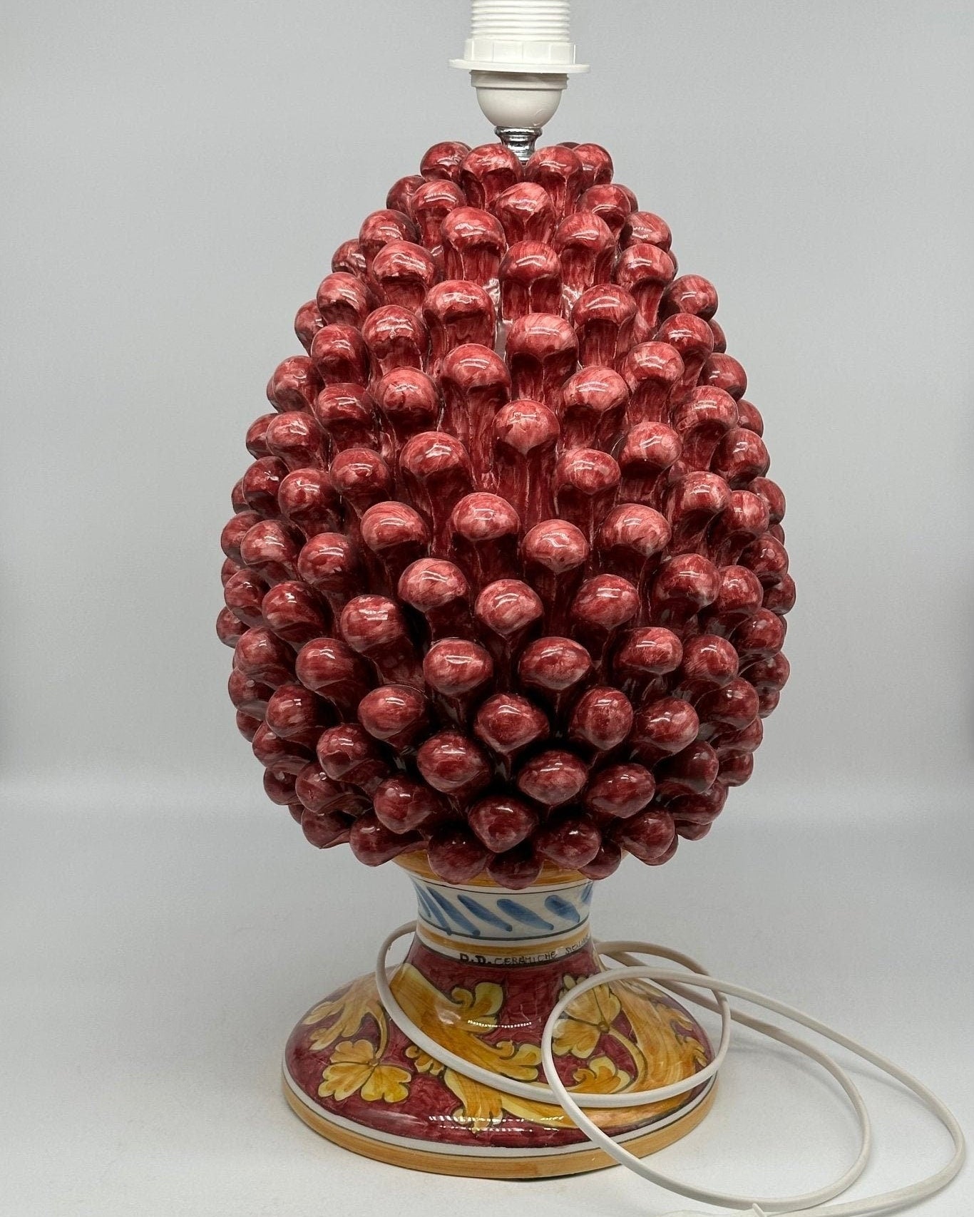 Lampada Pigna Ceramica Caltagirone cm H.40 Artigianale Bordeaux Base Decorata - DD CERAMICHE SICILIANE