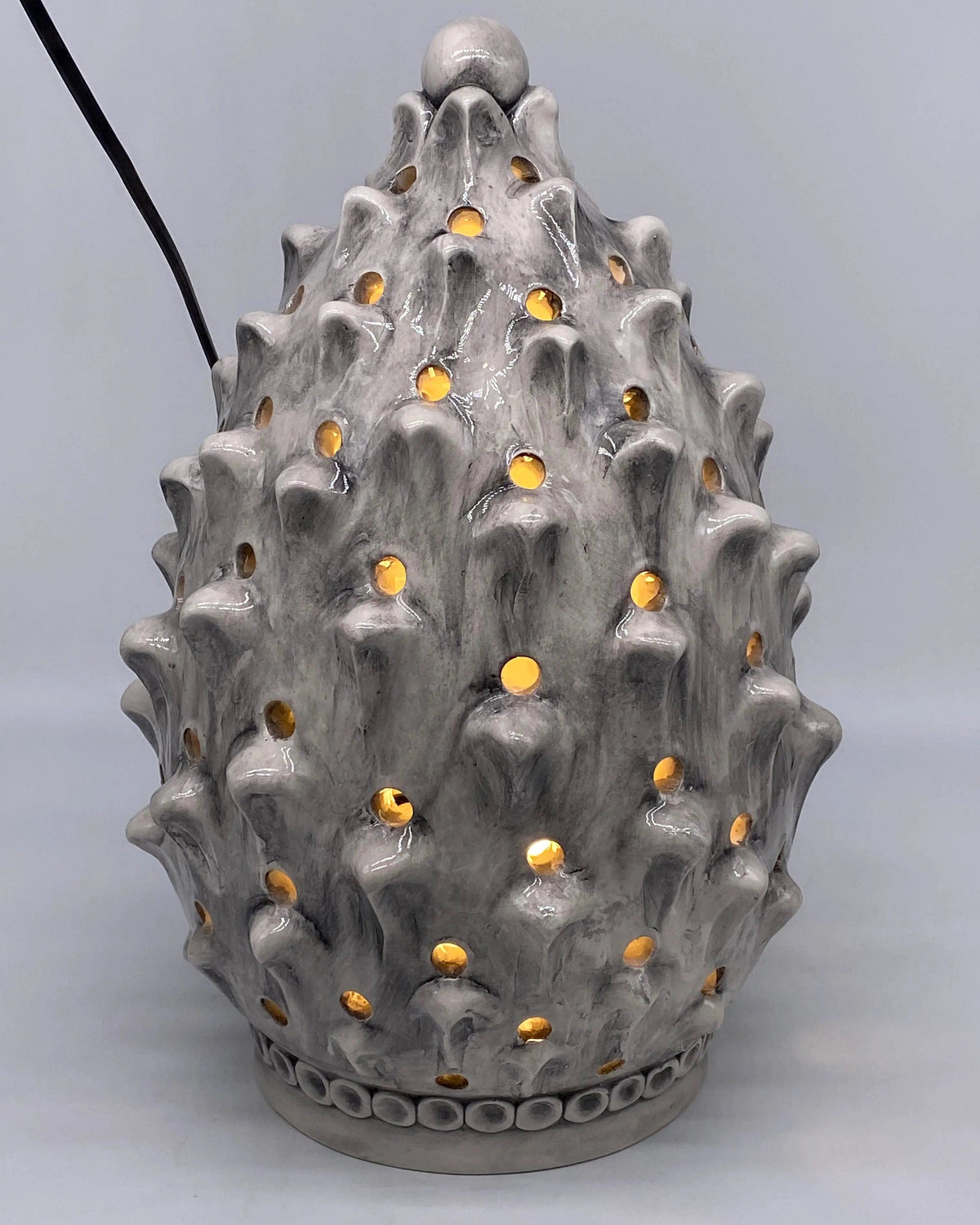 Lampada Pigna traforata Ceramica Caltagirone cm H.35 L.23 Artigianale Ghiaccio DD CERAMICHE SICILIANE