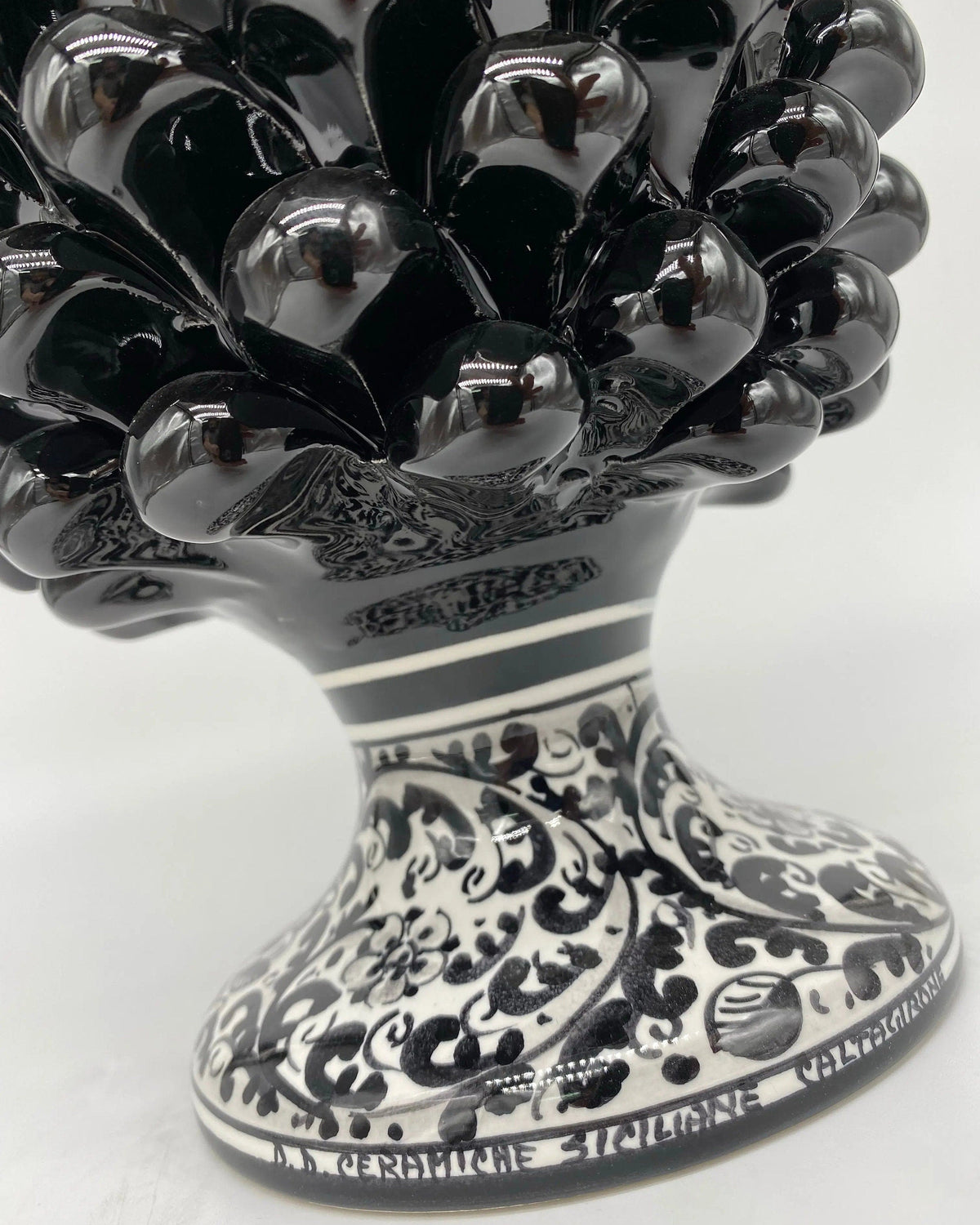 Pigna Ceramica Caltagirone cm H.25 Artigianale Nero Base Decorata DD CERAMICHE SICILIANE
