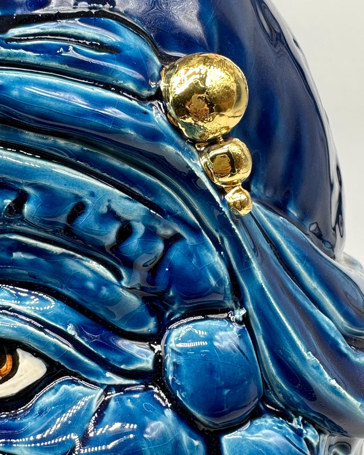 Testa Mitologica Uomo Ceramica Caltagirone cm H.35 L.25 Artigianale Blu dettagli Oro - TESTA DI MORO