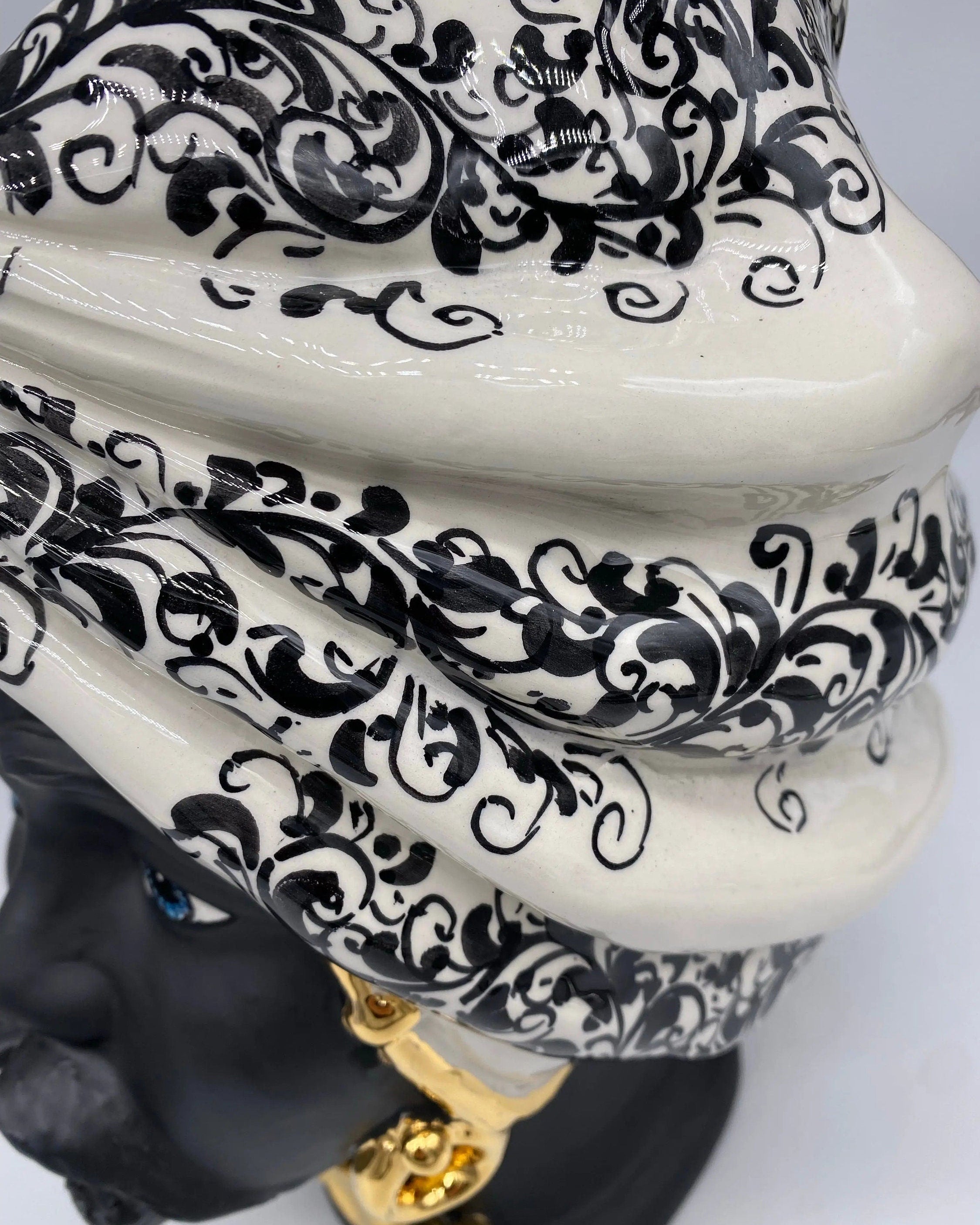 Teste di Moro Atena Ceramica Caltagirone cm H.30 L.23 Artigianale Opaco Bianco Barocco Oro DD CERAMICHE SICILIANE