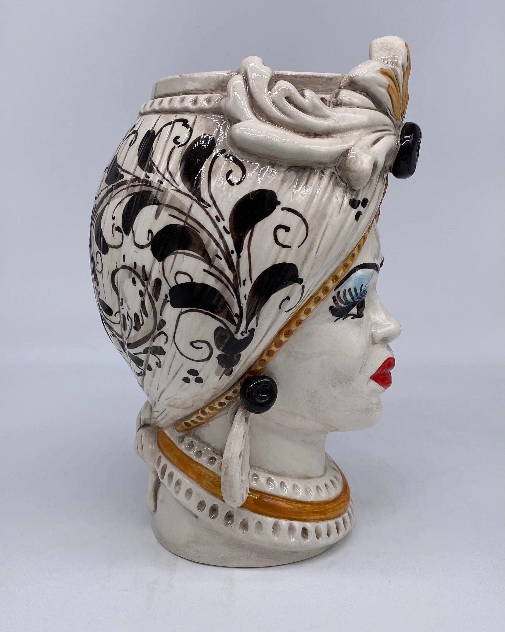 Teste di Moro Moresca Ceramica Caltagirone cm H.28 L.19 Artigianale Barocco Ocra DD CERAMICHE SICILIANE