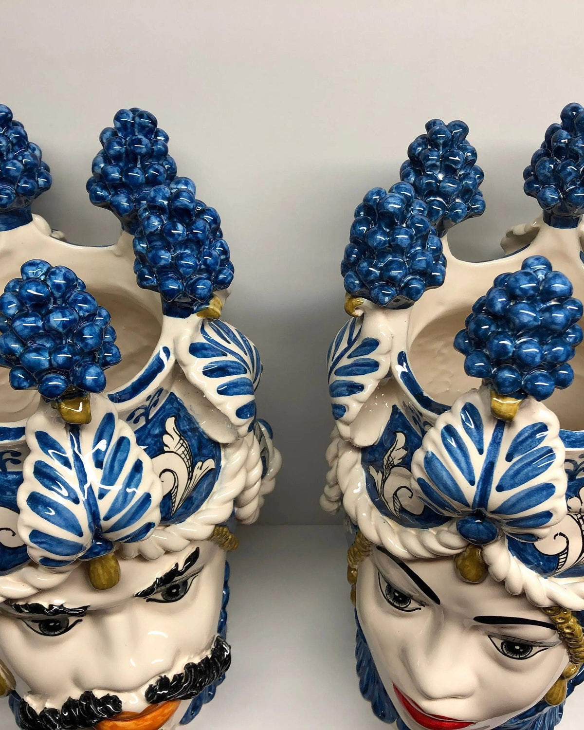 Teste di Moro Zefiro Corona Pigne Ceramica Caltagirone cm H.48 L.28 Artigianale Blu DD CERAMICHE SICILIANE