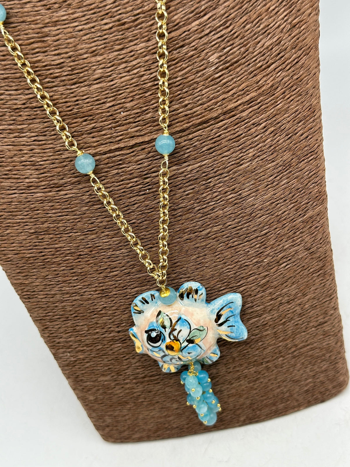 Collana Pesce in Ceramica di Caltagirone pietre catena dorata V.5 - COLLANA