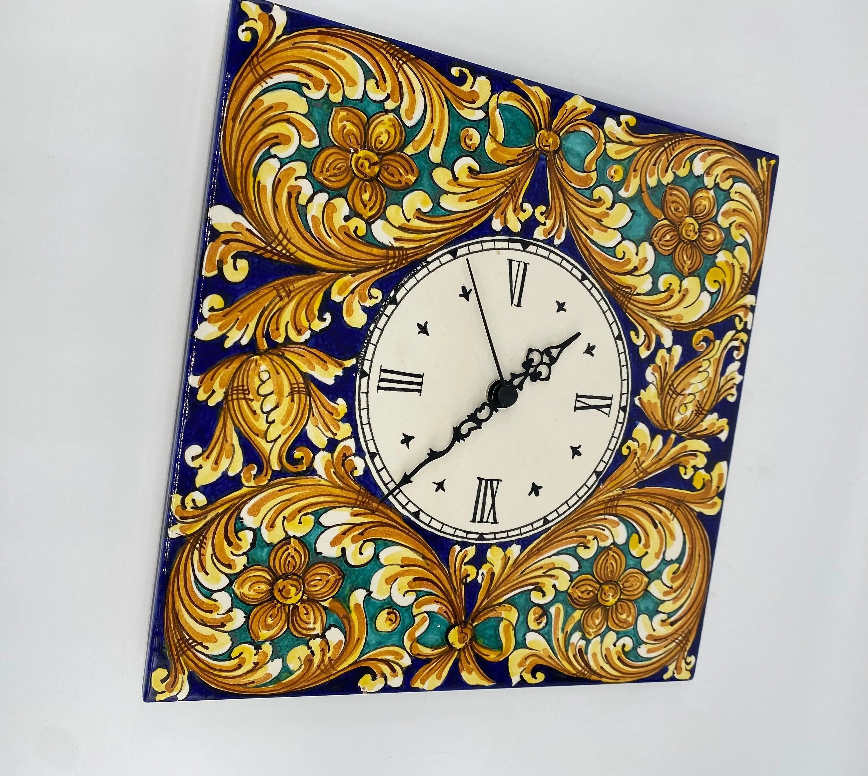 Orologio da Parete Ceramica Caltagirone Quadrato dipinto a mano Lato 30cm Decoro n.2 DD CERAMICHE SICILIANE