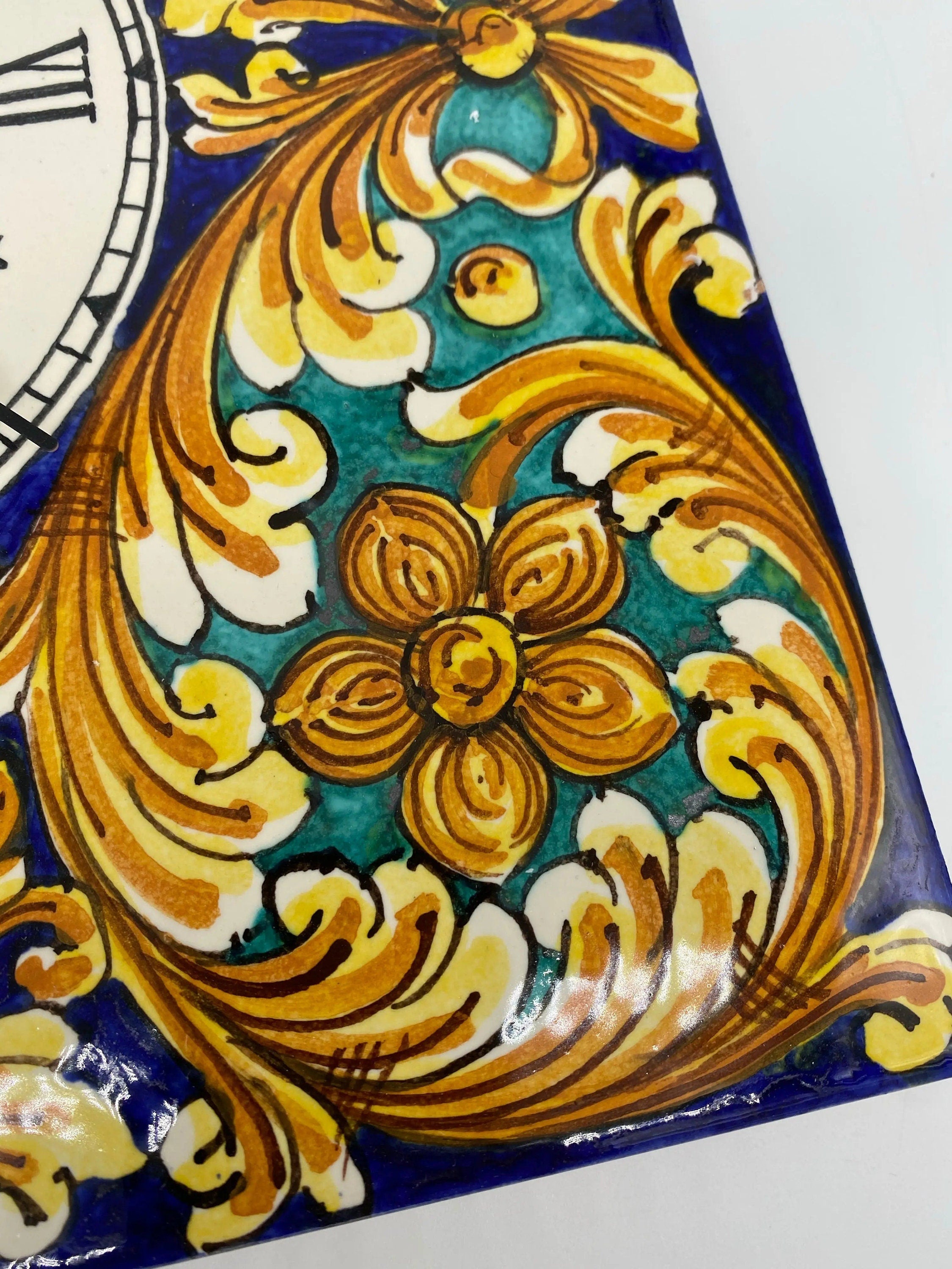 Orologio da Parete Ceramica Caltagirone Quadrato dipinto a mano Lato 30cm Decoro n.2 DD CERAMICHE SICILIANE