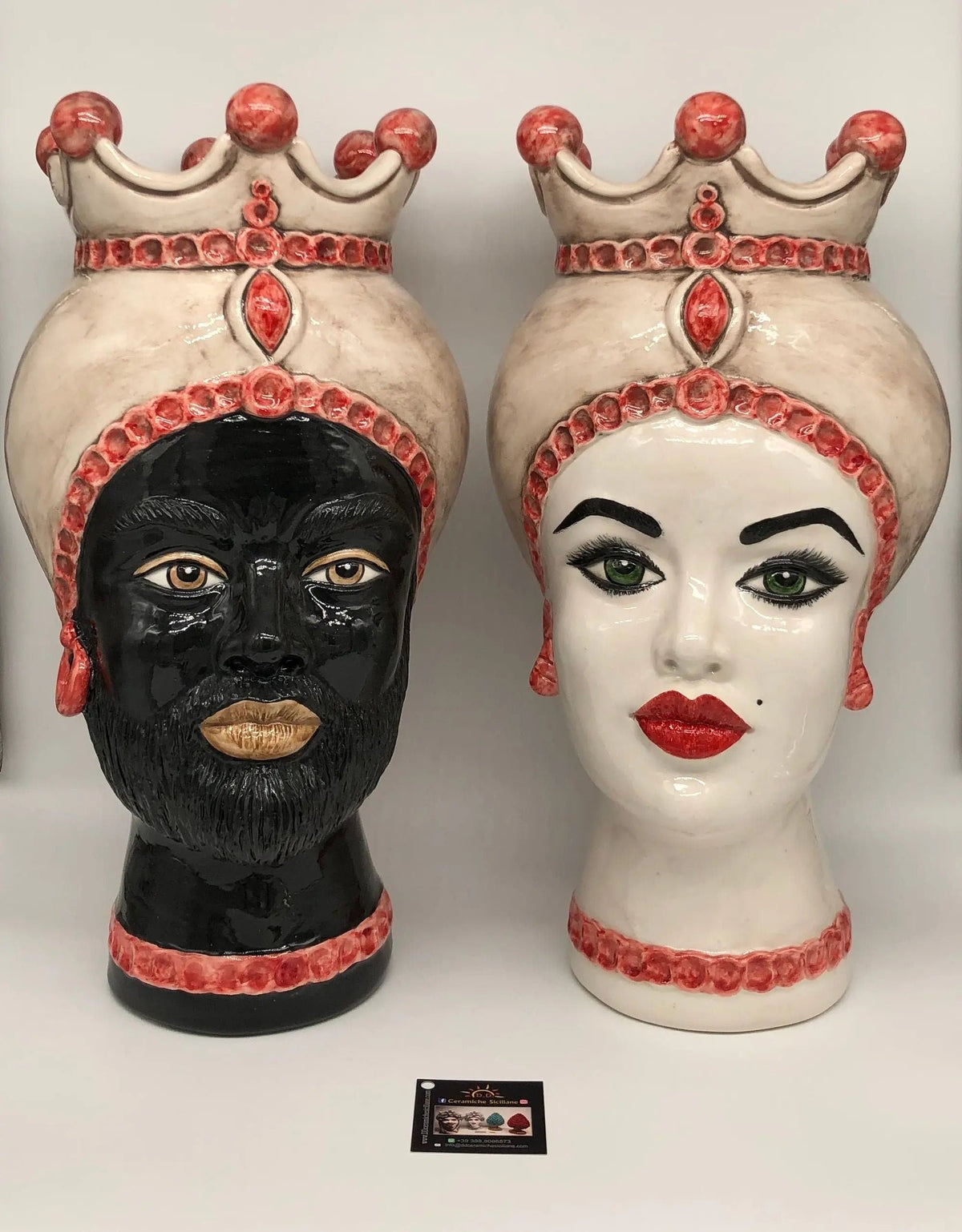 Teste di Moro Luis Ceramica Caltagirone cm H.44 L.23 Artigianale Turbante Liscio Écru Rosso DD CERAMICHE SICILIANE